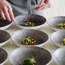 Cargar imagen en el visor de la galería, Gastronomía en casa (4 Personas)