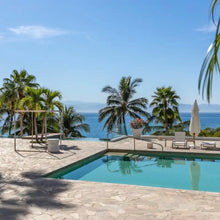 Cargar imagen en el visor de la galería, Vallarta Getaway (Disponible bajo petición)