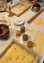 Cargar imagen en el visor de la galería, Taller de Pasta Fresca en Casa
