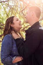 Cargar imagen en el visor de la galería, Couple Photoshoot
