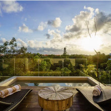 Cargar imagen en el visor de la galería, Tulum Getaway (Disponible bajo petición)

